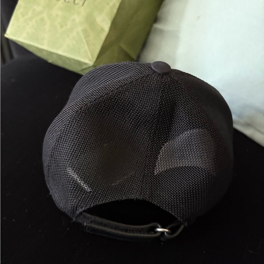 Brand new with box unisex Gucci Black and Red  Cap size m 58 cm - Picture 2 of 6